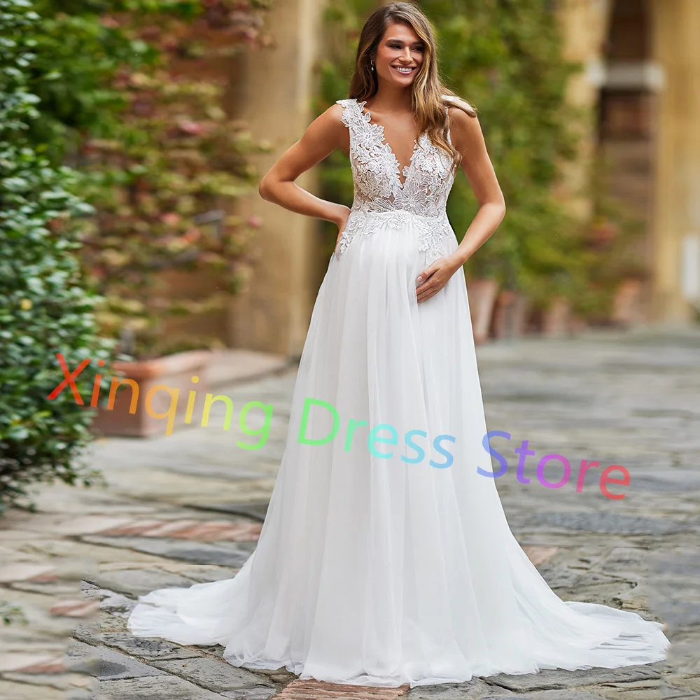 Modern A-line Appliques Tulle Wedding Dress for Pregnant Brides Elegant V-neck Sleeveless Bridal Gowns Sweep Train and Backless