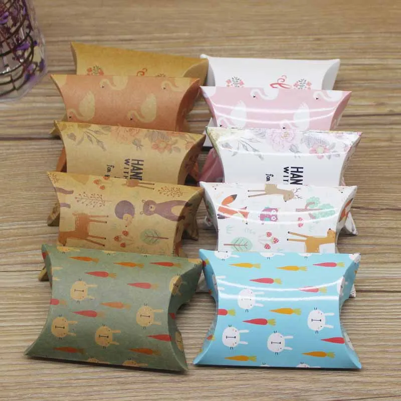 10pc9x7x2.5cm kraft Paper Box Pillow Shape Candy Box Wedding Favor Gift Boxes For Home Baby Shower Kids Birthday Party Supplies