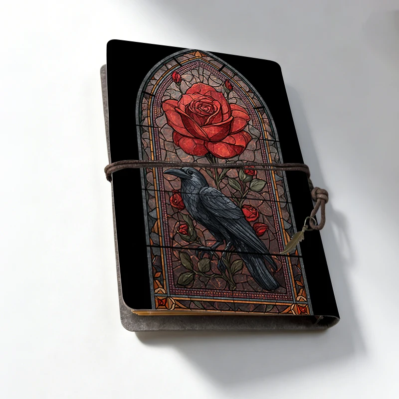Buntglas-Rabe-Rose A6 Leder-Notizbuch - Gotischer Hexenstil, Reisetagebuch, Perfektes Geschenk für Okkult- und Literaturliebhaber – Detail 3