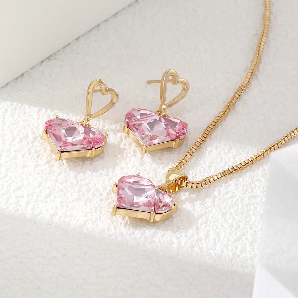 3pcs Trendy Y2k Heart-shaped Zircon Pink Crystal Pendant Earrings Necklaces Set for Women Heart Elegant Exquisite Party Jewelr image 5