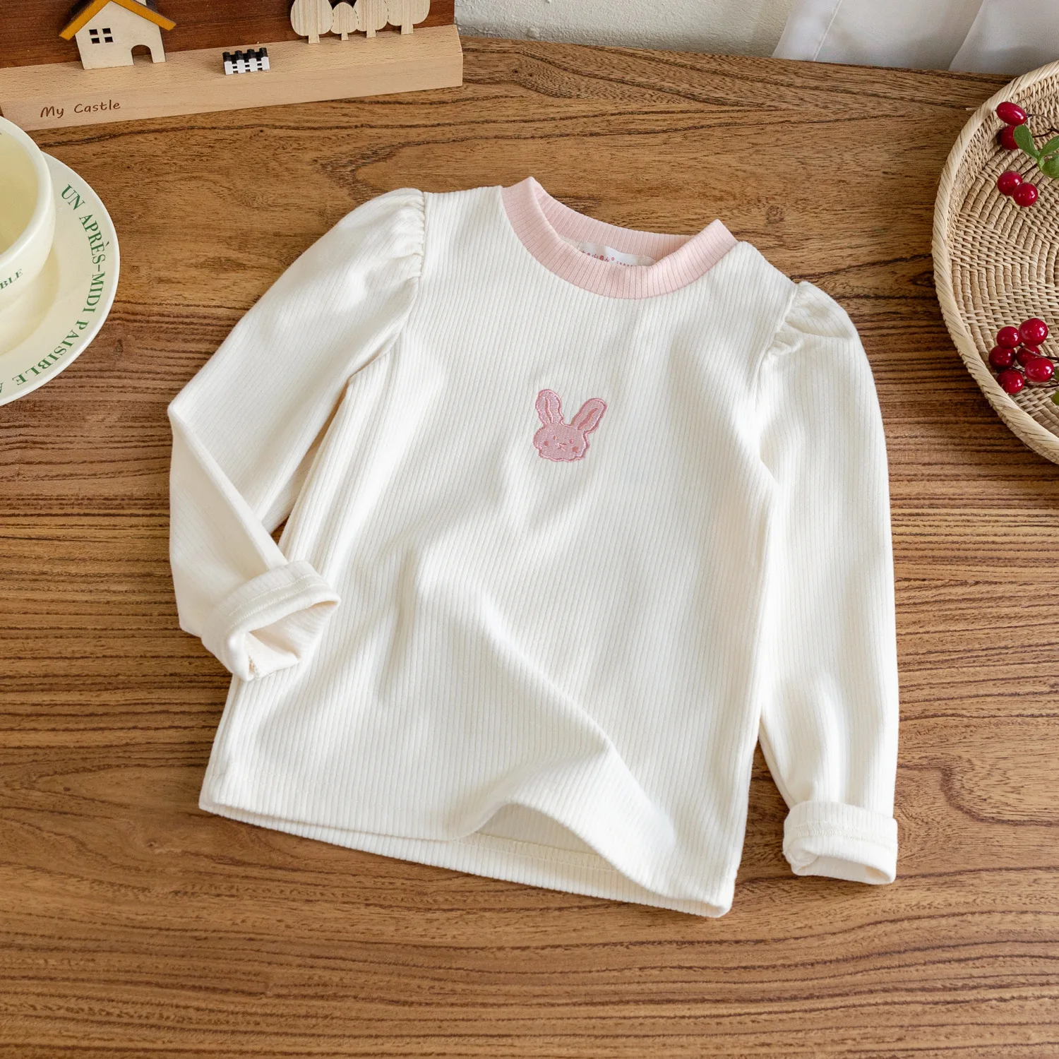 Girls Long Sleeve T-shirt 2024 Spring Autumn New Korean Western Versatile Toddler Girls Base Shirt Sweet Cute Embroidered Top