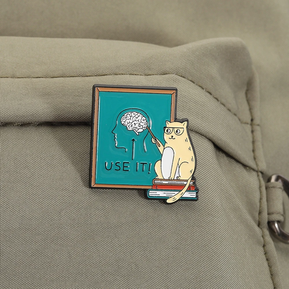 Cute Cat Teacher Brooch Enamel Pin Cat Teaching Use It Brain Encourage Thinking Brooches Clothes Lapel Badge Animal Jewelry Gift