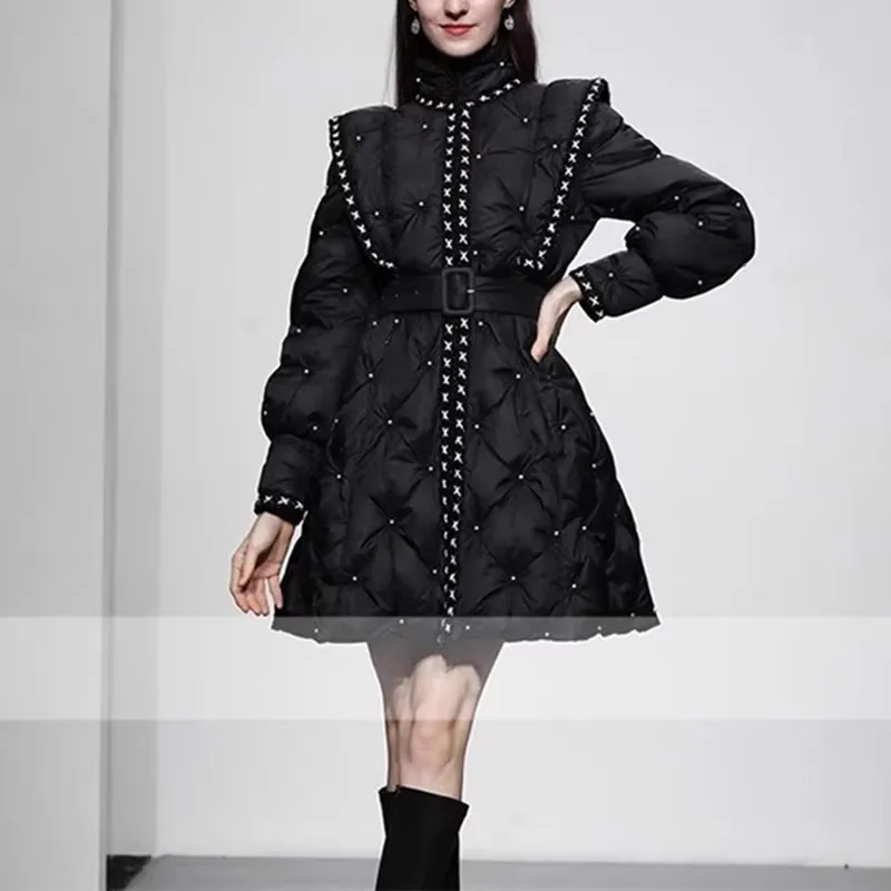 Winter new women flying sleeves bead pendulum waist short black down jacket belt