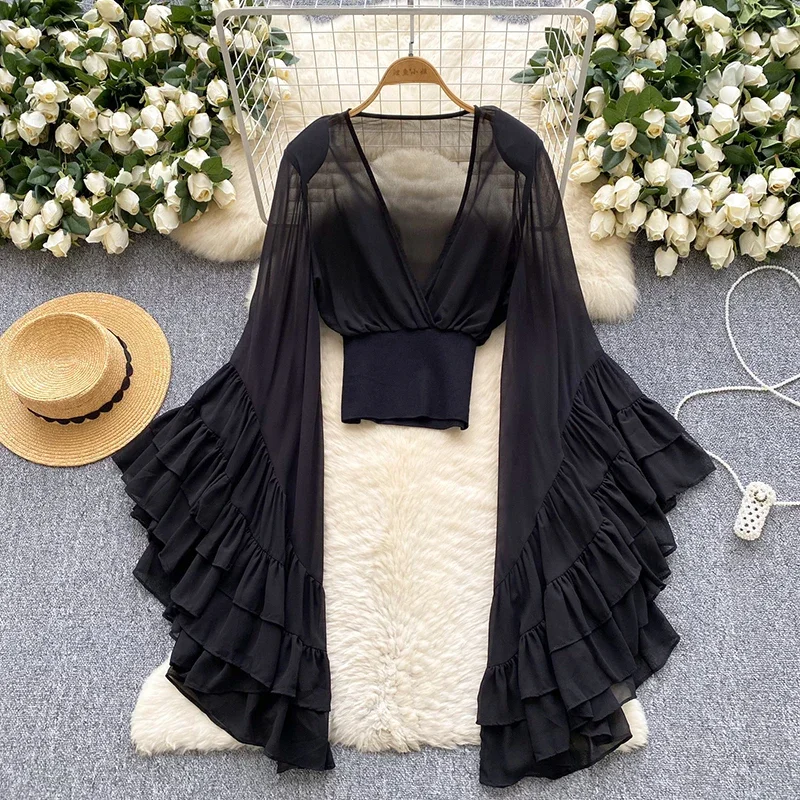 เสื้อเชิ้ตผู้หญิงสไตล์ลำลองแบบใหม่สำหรับฤดูใบไม้ร่วงและฤดูใบไม้ผลิ คอวี แขนบานลายจุด แต่งผ้าแบบ Patchwork ช่วงเอวเข้ารูป เสื้อผ้าแฟชั่นสำหรับผู้หญิง