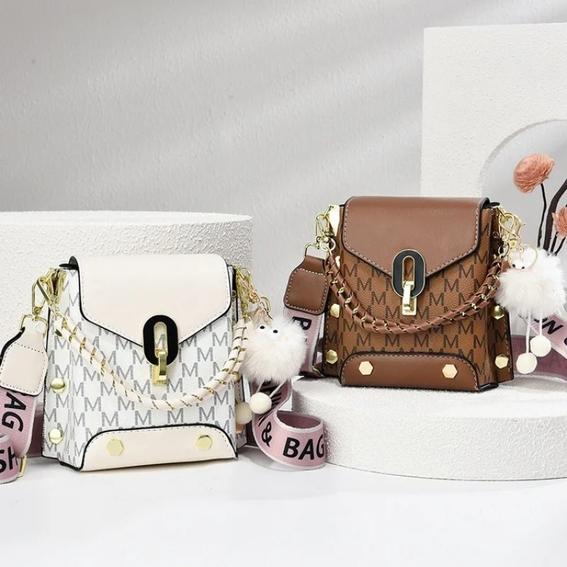 

Stylish Faux Leather Crossbody Bag Women RFID Blocking Zipper Metal Chain Lightweight Best-Selling Evening Bag​