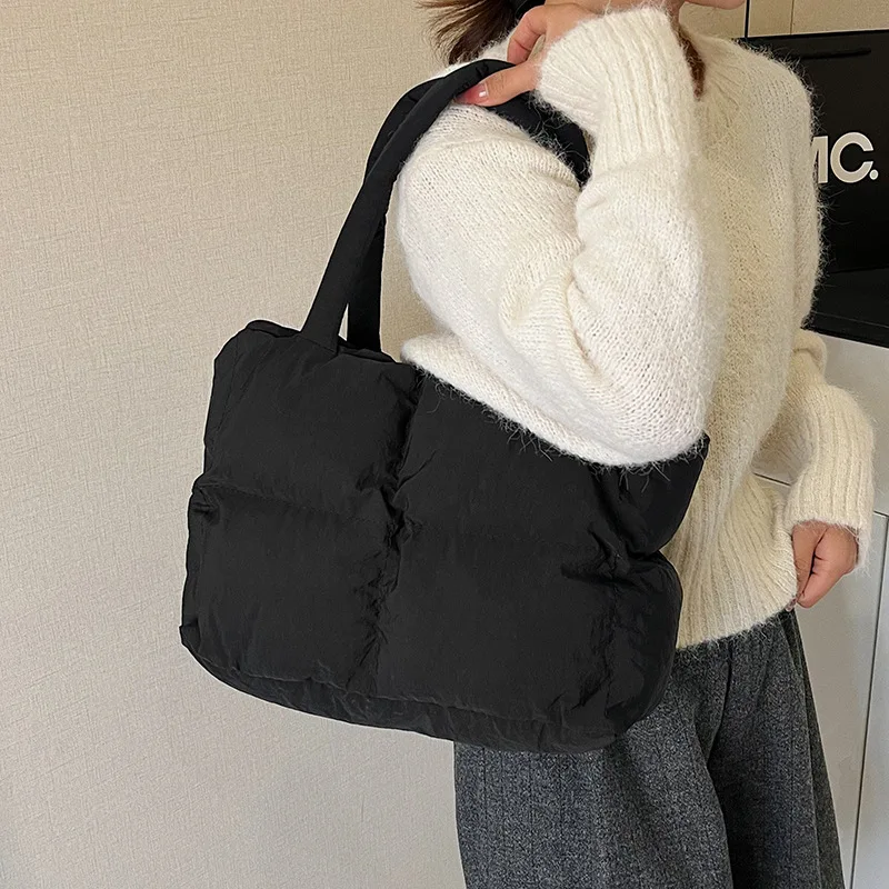 حقيبة كتف إبداعية ناعمة كاجوال تناسب الجميع حقيبة كتف للتخزين ذات لون سحابي رقيق