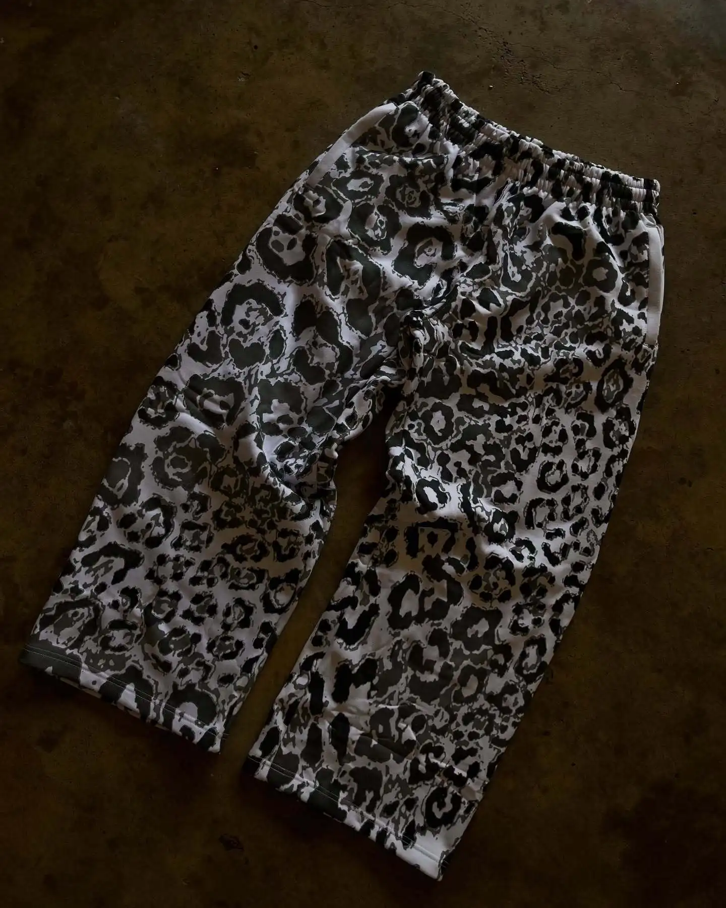 Y2K الموضة الأمريكية ريترو الشرير سستة سترة هوديس جديد ليوبارد طباعة شارع العليا عادية الورك Honeysuit المرأة بلوزات