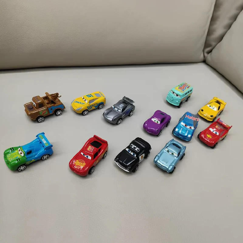 حار بيع |   12 قطعة/مجموعة ماكوين جاكسون 6 سنتيمتر بيكسار سيارات البرق العاصفة الماتر بولي كلوريد الفينيل نموذج القوة الخلفية سيارة لعبة للأطفال هدايا عيد ميلاد