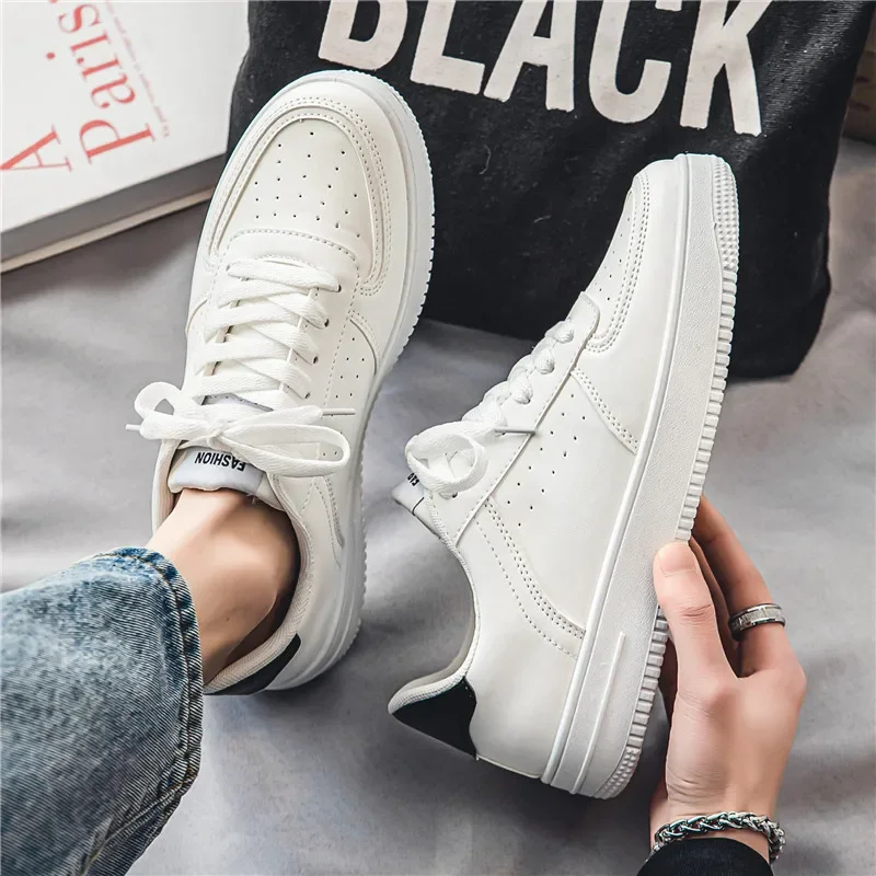 Fashion Leather Men Skateboarding Shoes Men Outdoor Casual Sneakers Sports Shoes Comfortable Flat Slip-on White Shoes for Couple