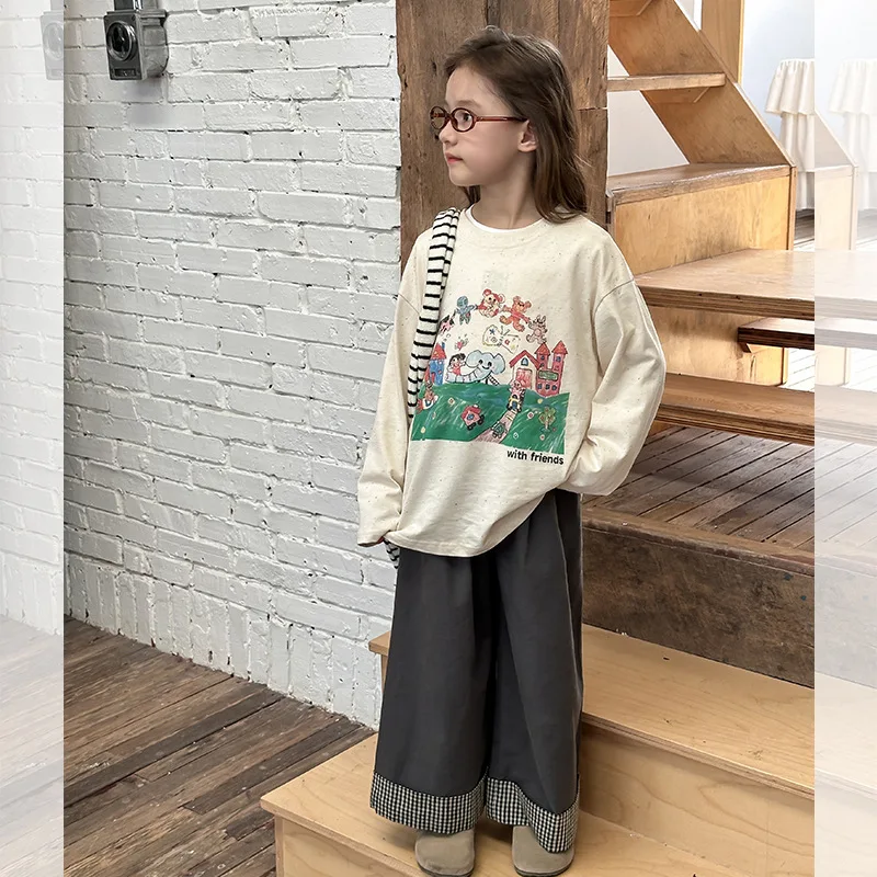 Abbigliamento per bambini T-shirt a maniche lunghe stampata in cartone animato 2024 Canottiera in cotone stile coreano allentato moda autunno nuove ragazze