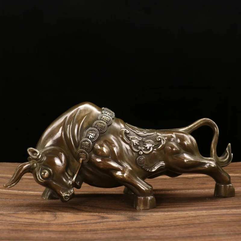 All-copper cow ornament with the character 