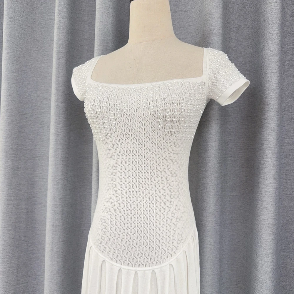 Elegant White Knit Maxi Dress Square Neck Short Sleeve Pleated Hem Slim Fit Party Dress for Women New Y2K Collection for Summer