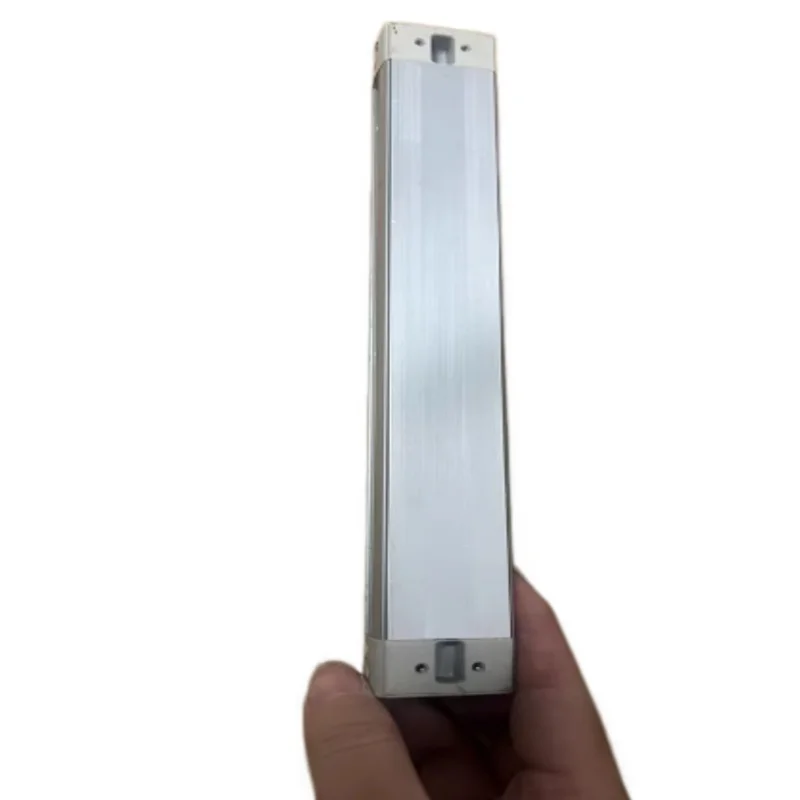 

Совершенно новый оригинальный бесштоковый цилиндр SRL3-00-32B-300/Z SRL3-LB-50B-200/Z SRL3-LB1-25B-300/Z