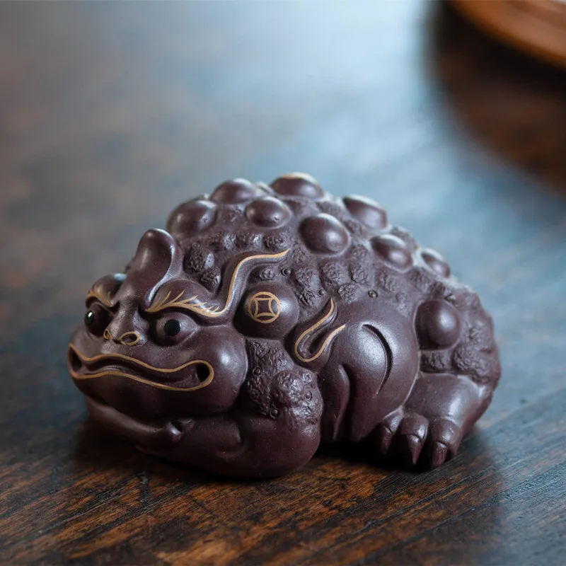 

Yixing Zisha Tea Pet Gold-plated Pixiu Fine Handmade Sculpture Creative Golden Toad Tea Set Ornament Suitable for Cultivation