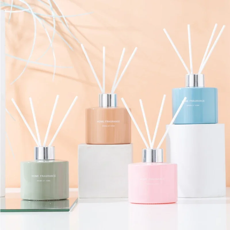 YXYMCF Aromatherapy Household Fragrance Reed Diffuser Sets Air Freshener Bedroom Diffuser Bottle Ornaments Toilet Essential Oil