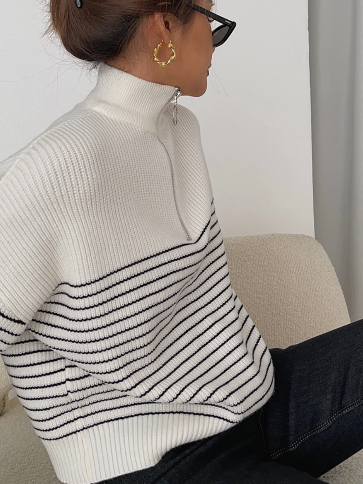 

Cool Bla White Stripes Zipper Long Sve Knitted Sweater Women's Outerwear Lazy Sle Top Coat Street Sle Cotton Fabric