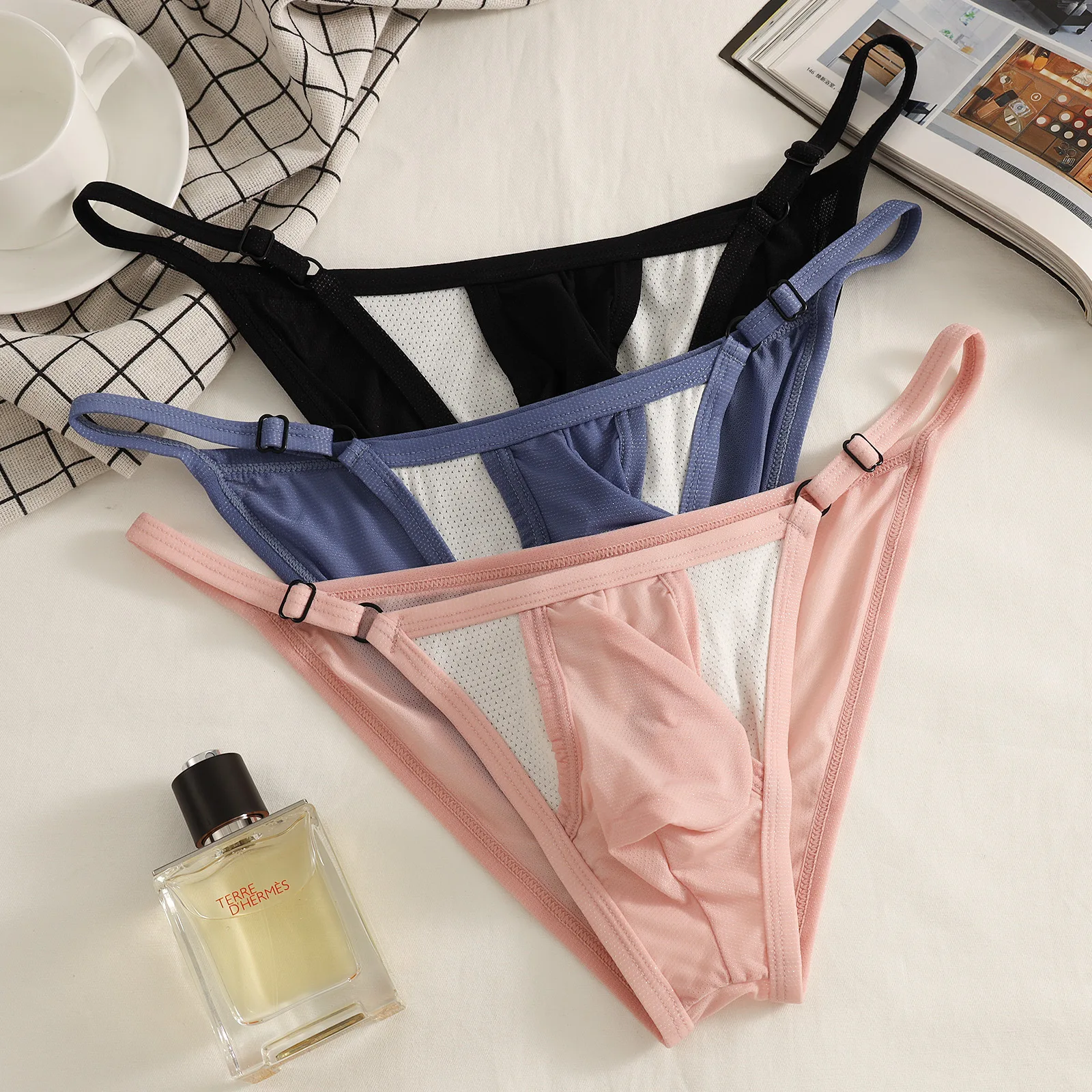 Man Ice Silk Underwear Briefs Hollow Super Thin Lingerie Gay Outdoor Sport Thongs Strings Single Crotch Pouch Underpants