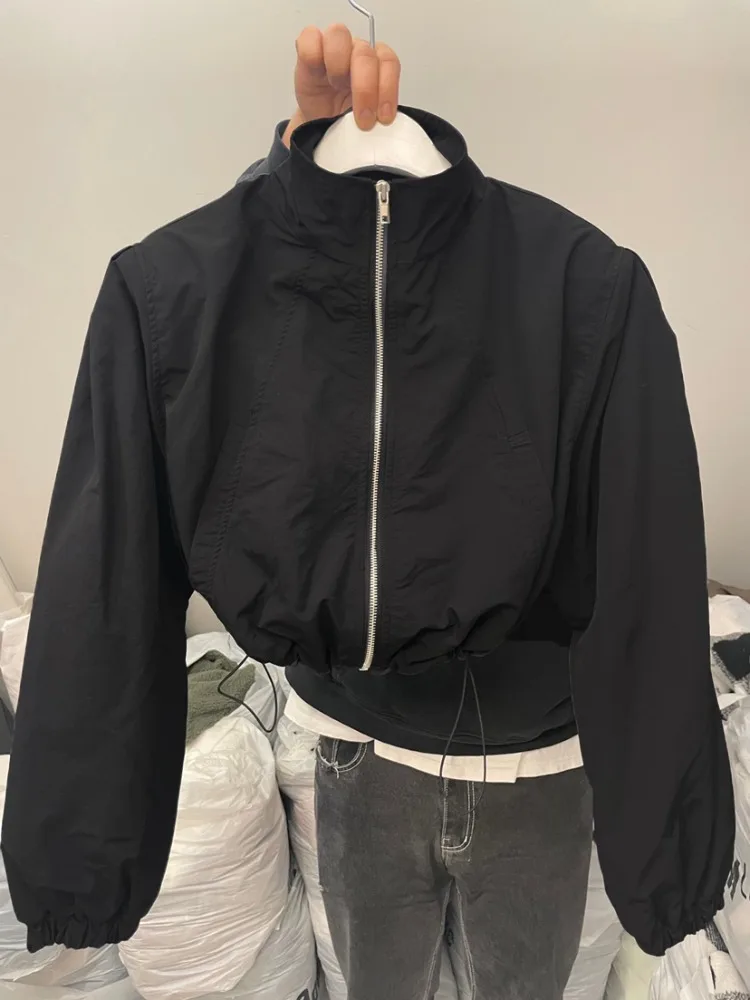 سترات الخريف 2025 امرأة كومة قطرة غامض الكفة قصيرة طول قابل للغسل عطلة نحى عدم التماثل عنابي الحرم الجامعي #3