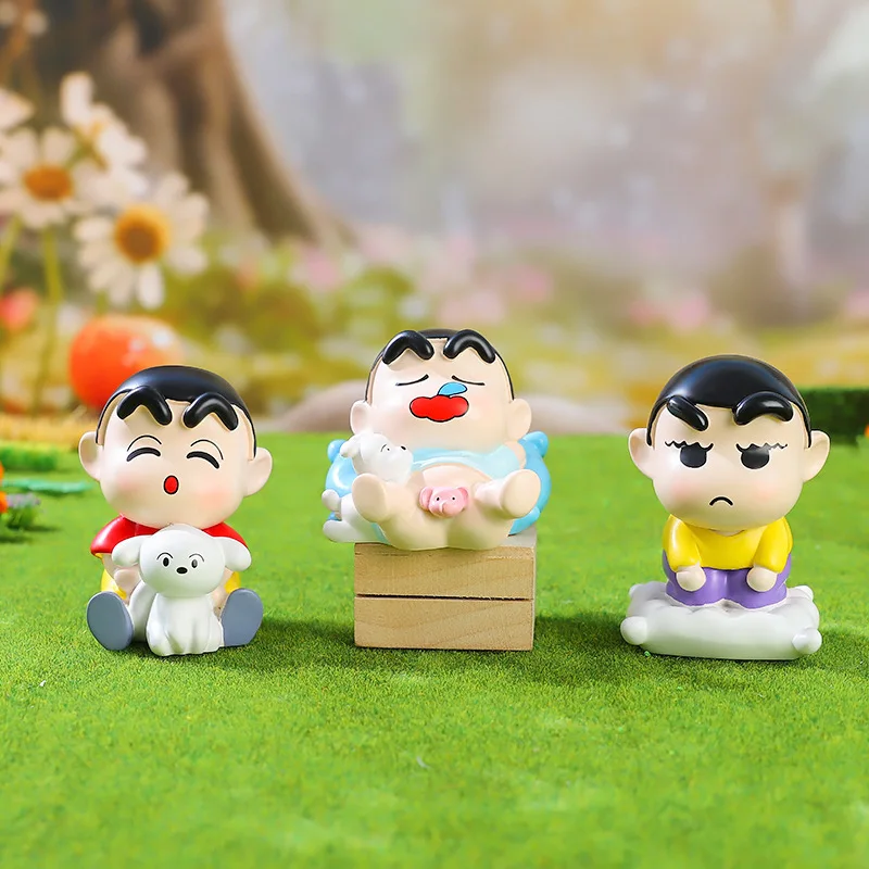 1 Uds. Crayón de Anime de estilo aleatorio Shin-chan figura de acción de vida feliz juguetes en miniatura de PVC muñeca adorno de escritorio colección regalos en caja