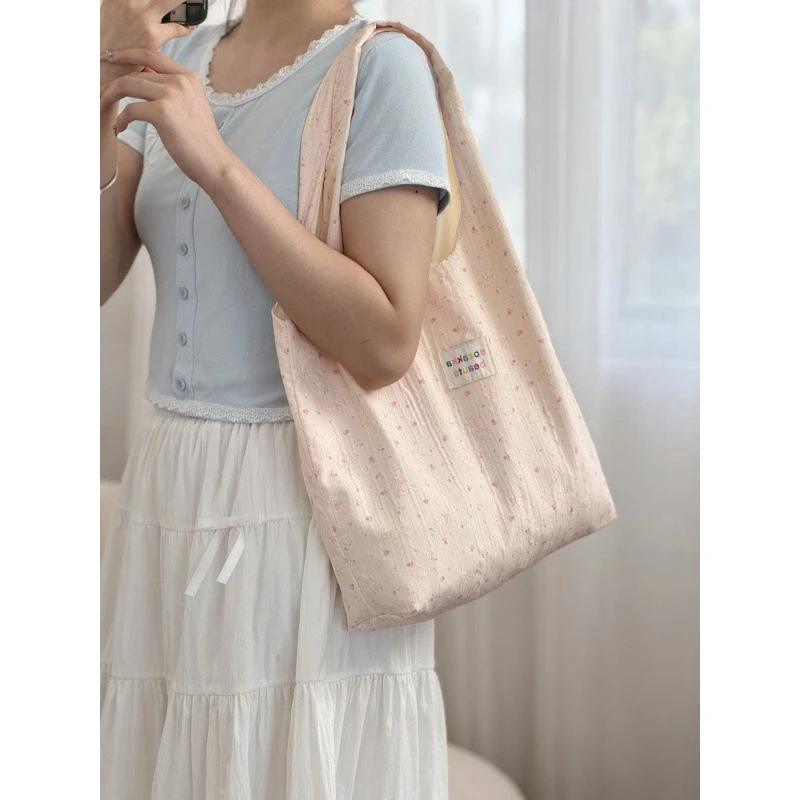 Корейская милая мультяшная сумка на плечо с тиснением медведя, литературная цветочная повседневная универсальная студенческая сумка подмышками, женская сумка