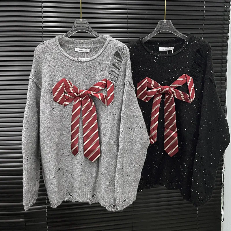 WTHT Moda Nuove Donne Impiombato Archi A Righe Foro Pullover In Maglia 2025 Autunno Alla Moda O-Collo Maniche Lunghe Maglione Femminile 1LS2558