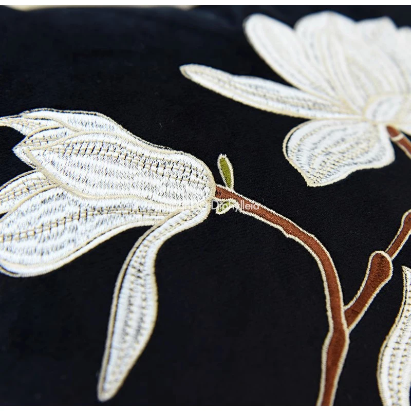 Diphylleia Black Velvet With Gold Embroidered Crown Cushion Cover Princess Prince Royal Crown Queen King Luxury Pillowcase 45x45 view 5