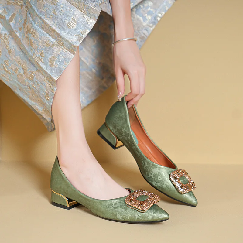 

Новая женская обувь, модные туфли-лодочки с цветами, кожаные туфли на низком каблуке и высоком каблуке, красивые модельные туфли