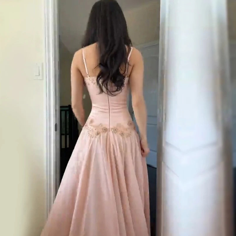 Elegant V-Neck Pink Strapless Maxi Dress Luxury Lace Bead Embellished Bodice High Slit Prom Dresses Lady Formal Evening Gown - view 2