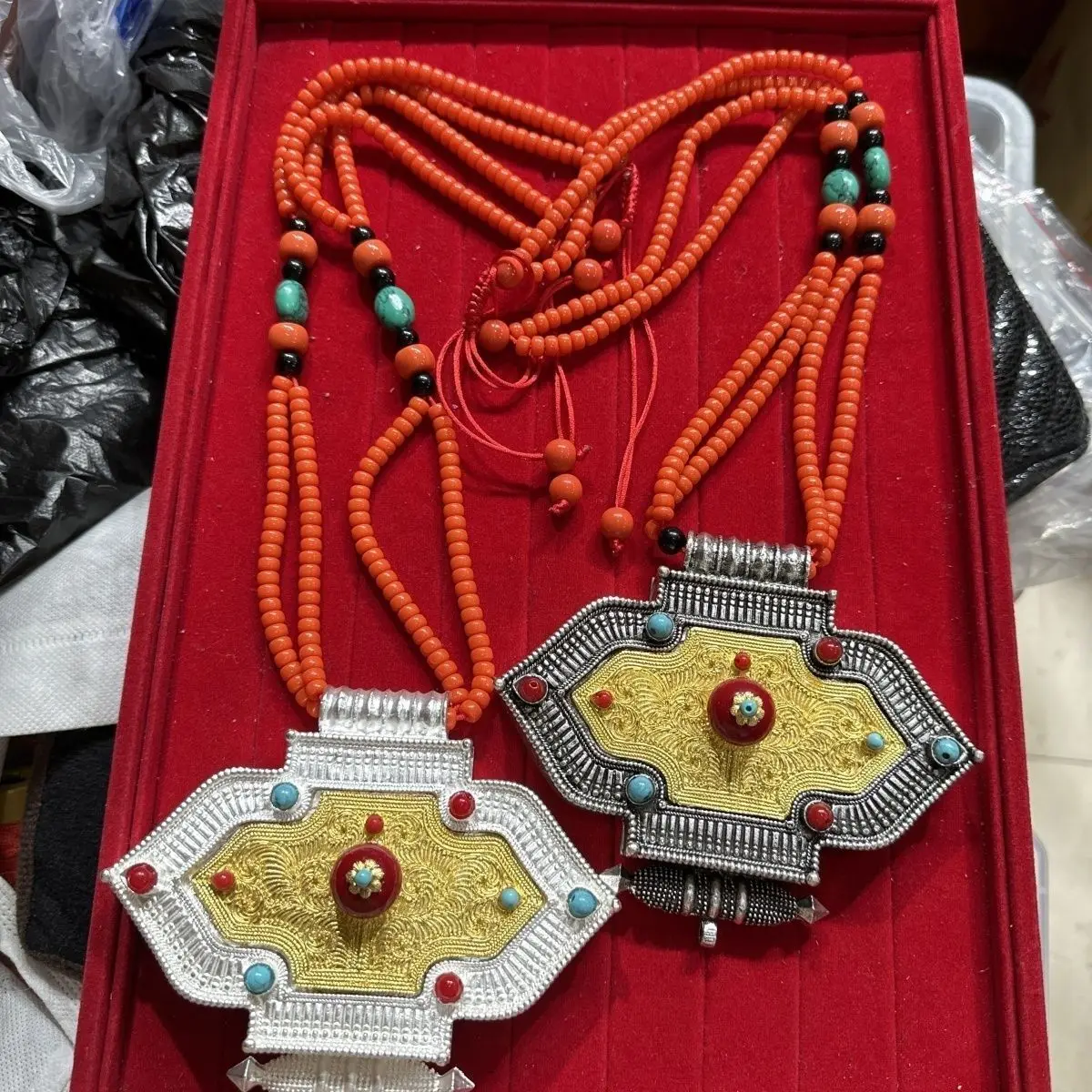 

Tibet Tibetan Tibetan jewelry to protect me Fu Ga house box high-end neck domineering