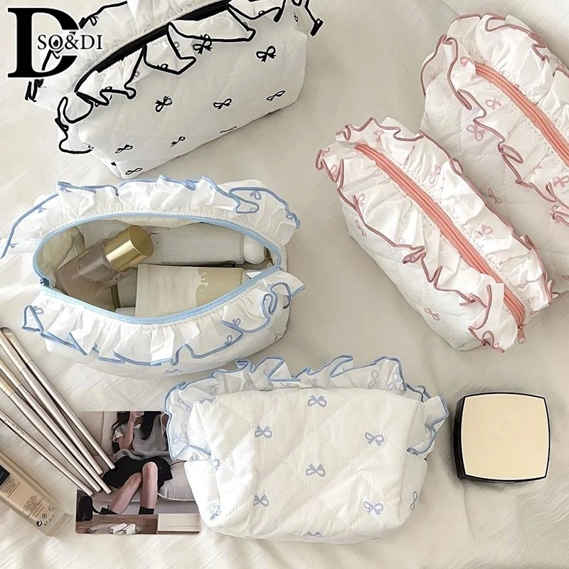 Women's Cosmetic Bag Sweet Design Ladies Makeup Case Travel Storage Bags Simple Female Quilted Zipper Clutch Handbags