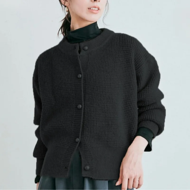 

New Women's Knitted Jacket Fashionable Cardigan Sweater Short Coat
