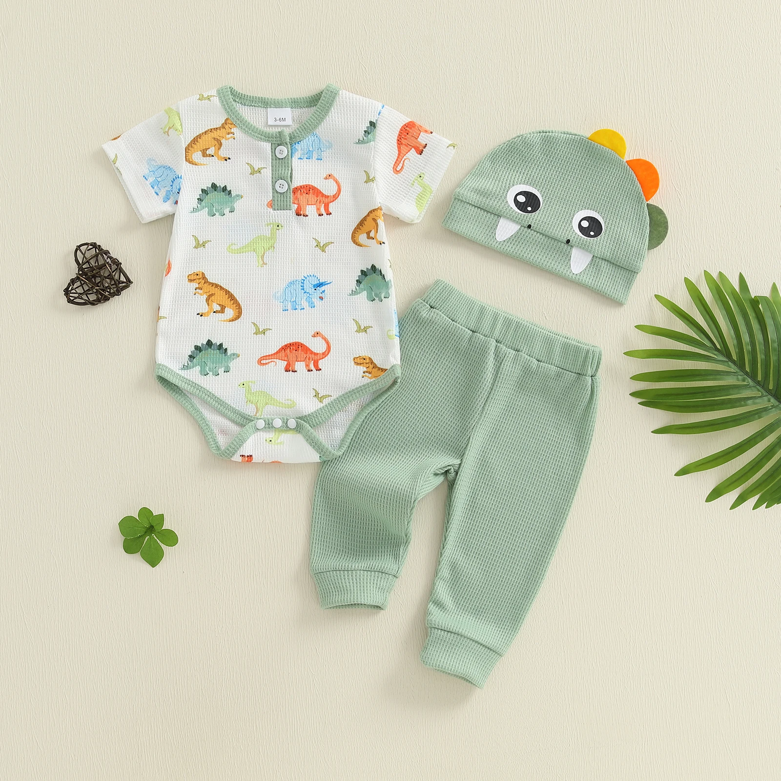 

Одежда для маленьких мальчиков 0-18 месяцев, комбинезон с короткими рукавами и принтом динозавра, однотонные длинные штаны и шапка, комплект из 3 предметов