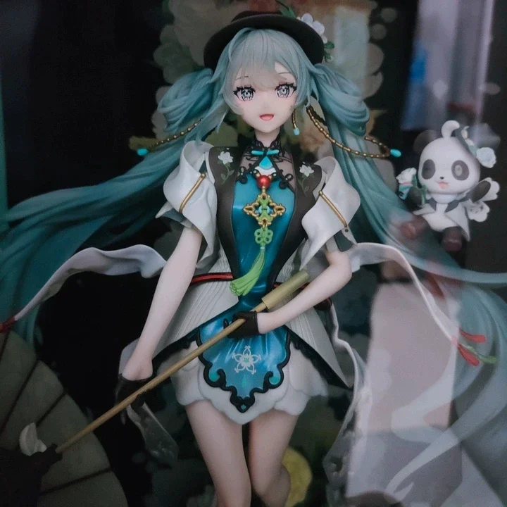 Hatsune Miku Anime FIGMA Action Figures Movable Joints Contain The Props Desktop Decoration Collection PVC Model Toys Boys Gifts