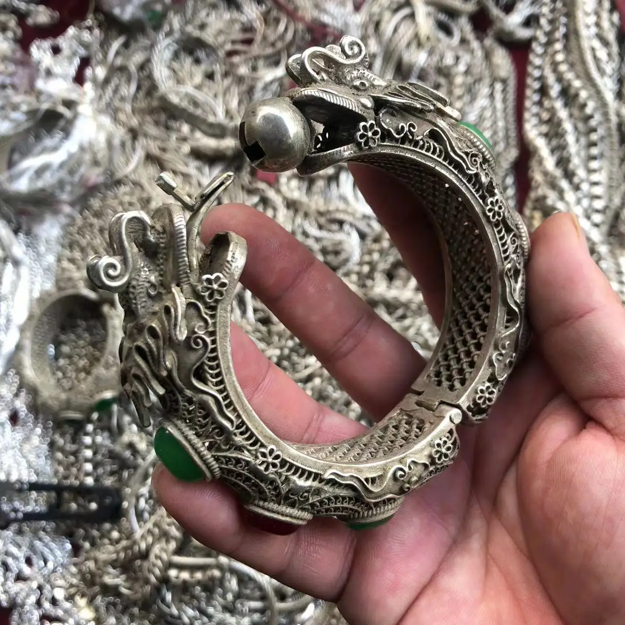 

Ancient Green Jade Inlaid Tibetan Silver Cuff Bracelet Fashion Personality Jewelry Double Dragon Skeleton Bangles Women