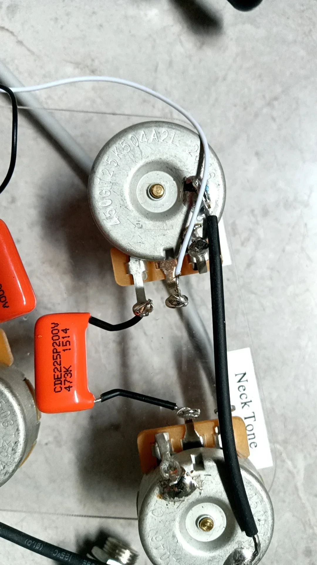 Pre-wired Guitar Wiring Harness 2V2T 500K Pots Orange Drop Capacitors 3-Way Toggle Switch for Lp Style Electric Guitar