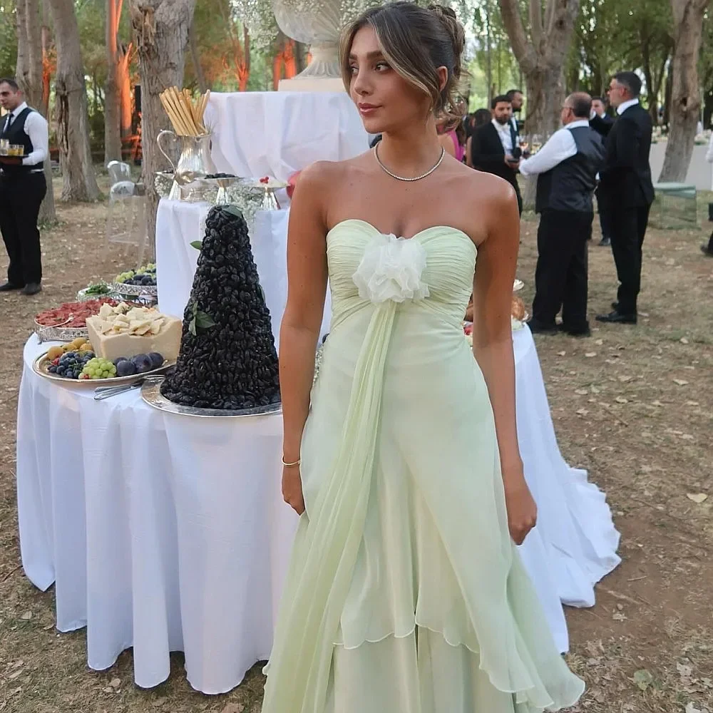 Chiffon Mint Green Bridesmaid Dresses With Handmade Flowers Sweetheart Girls Homecoming Gowns Two Layers Maid Of The Honor Gown