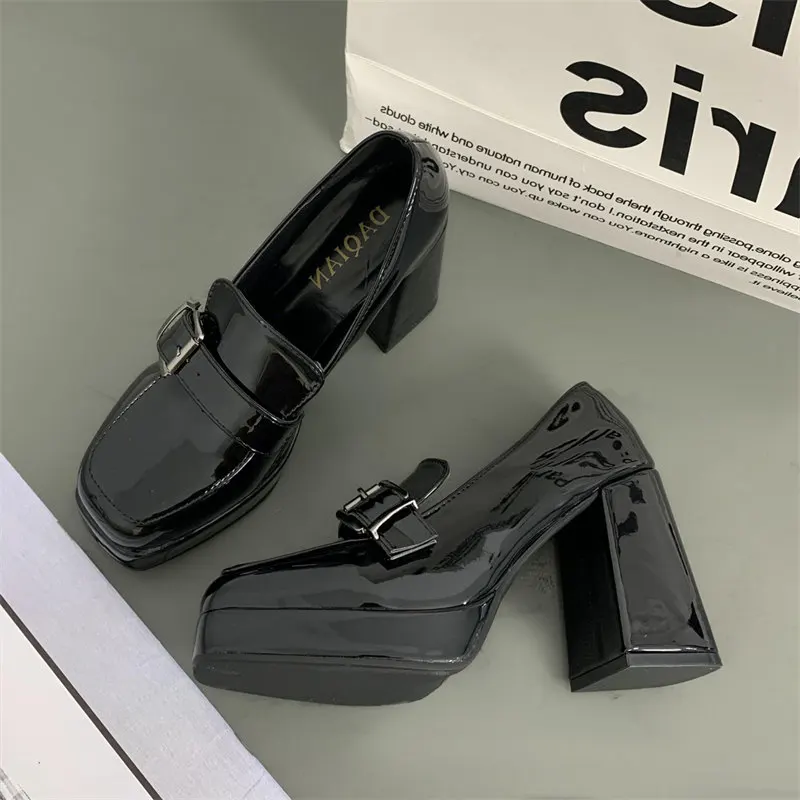 2024 Hot Sale High Heels Loafers Women shoe Metal Decoration Platform single Shoes Woman College Mary Jane Shoes JK Uniform Shoe