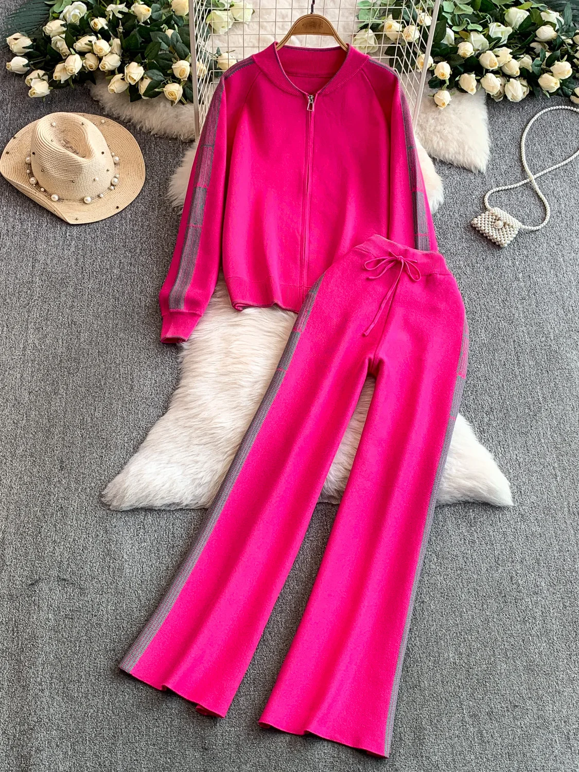 

Faionable Godd Sle Set Женские осенне-зимние повседневные брюки на молнии с высокой талией для похудения, широкие брюки с двумя полосками, две части...