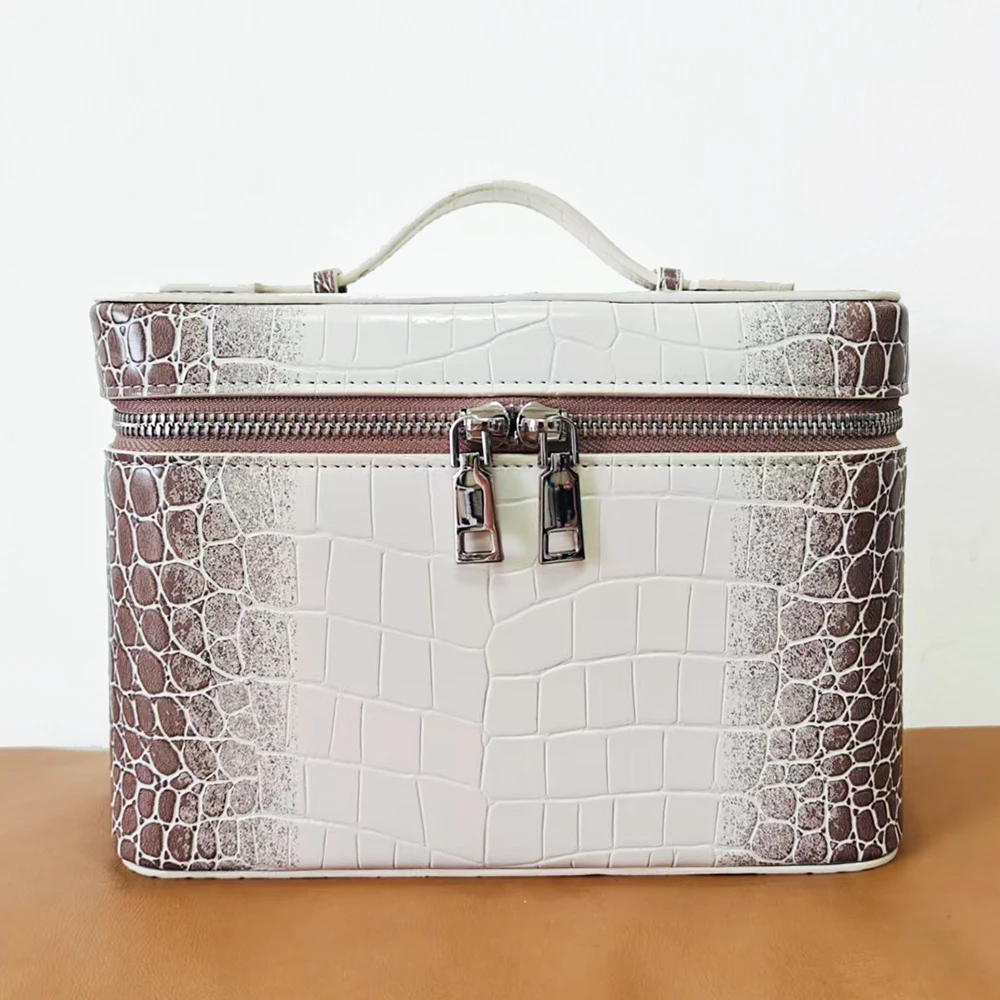 Kosmetiktasche mit individuellem Namen für Frauen, großes Fassungsvermögen, Kulturbeutel, Tasche für Reisen, tragbar, handgehalten, Make-up-Organizer aus Leder