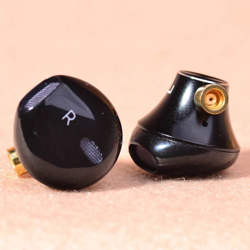 MMCX-auriculares MP3 con enchufe hembra, dispositivo de audio Semi In Ear, Vocal, Subwoofer, HIFI, Universal, 1 par