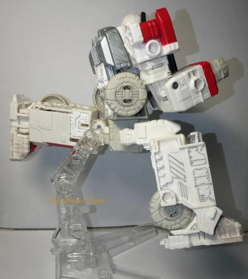 Transformadores originales Serie G Siege Channel Limited WFC-S34 ambulancia figuras de acción Robot juguetes de modelos coleccionables regalos de coche