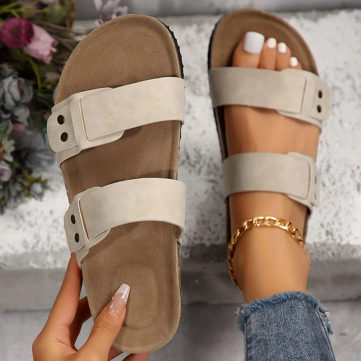 2025, neue Damen-Sandalen mit Korkfußbett, Sommer, bequeme Slip-On-Slide-Sandalen mit Fußgewölbeunterstützung, verstellbare Schnalle, Strandpantoffeln