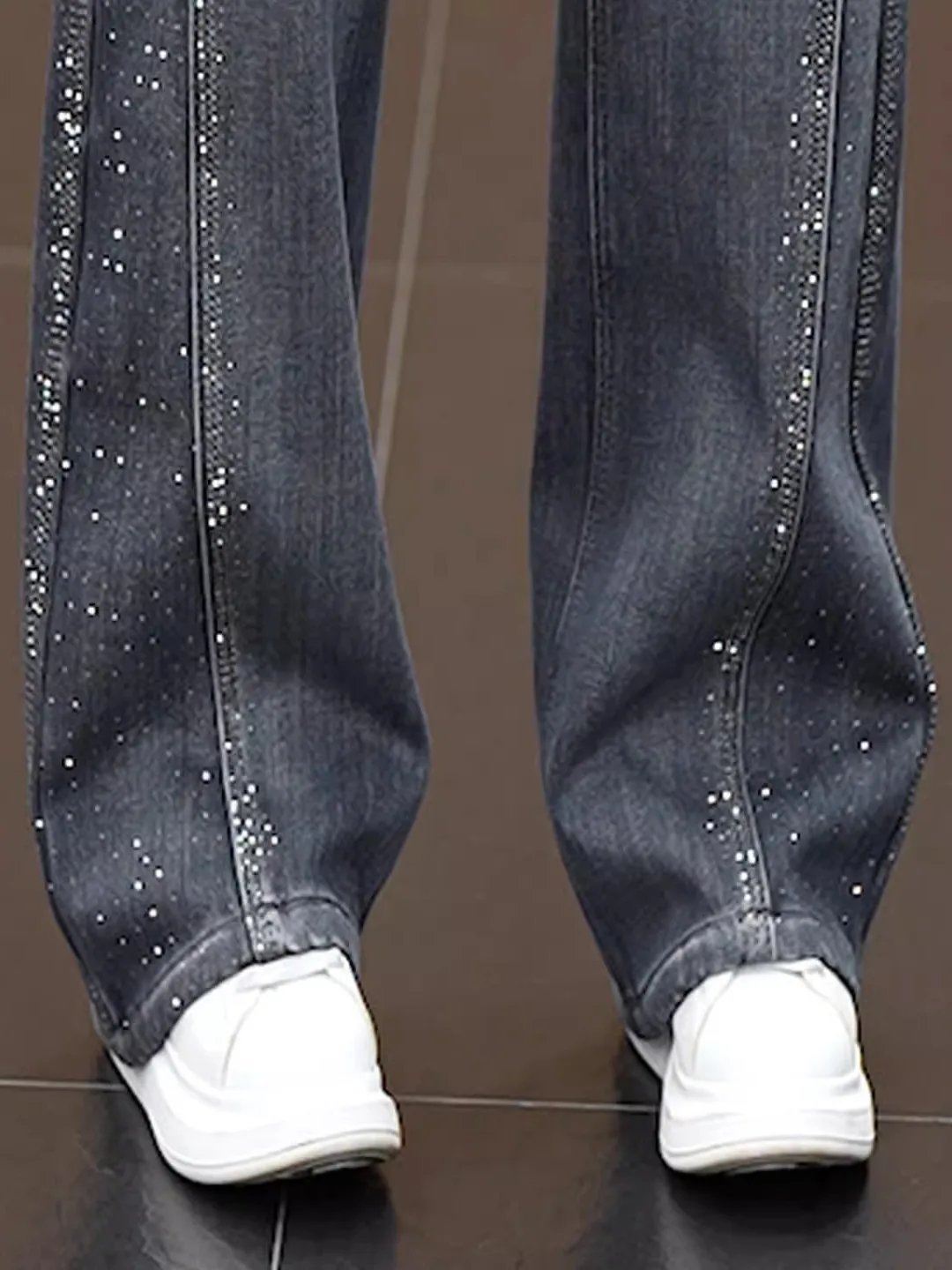 Gray High Waist Bell Bottom Jeans Women's Design Sensation Small Audience 2026 New Micro Flare Pants Drapey Rhinestone Jeans