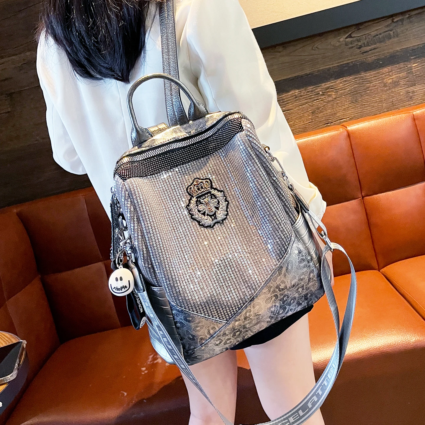 

Sequined Backpack Women's 2025 New Mochilas Para Mujer Fashion Casual Backpack Large Capacity Travel Bag Pack