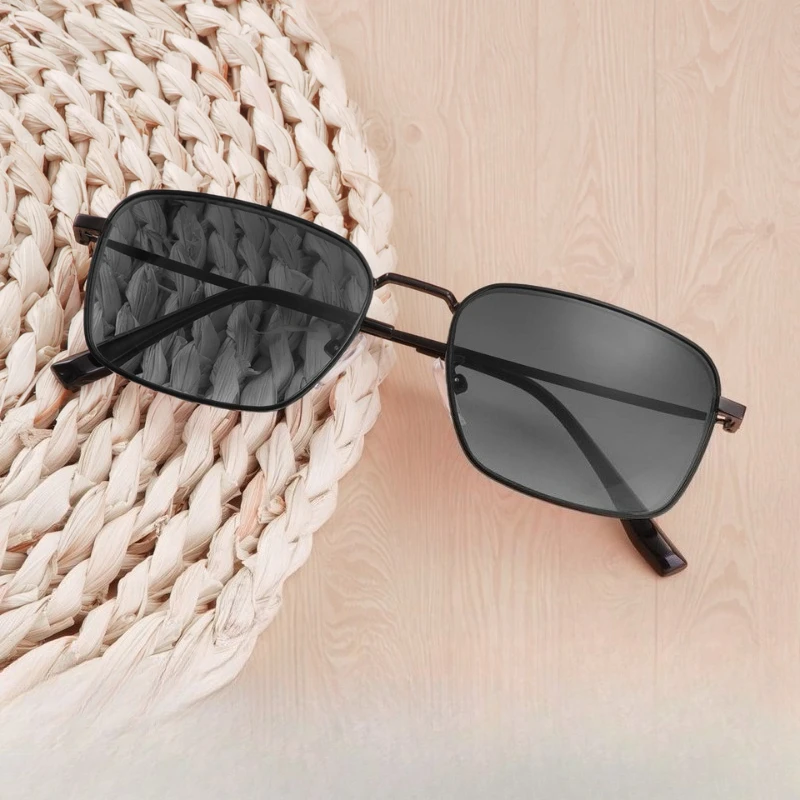 Men's Outdoor Driving Metal Myopia Sunglasses High-quality Comfort Simplicity Black Frame Gradually Graying Film Glasses To -4.0