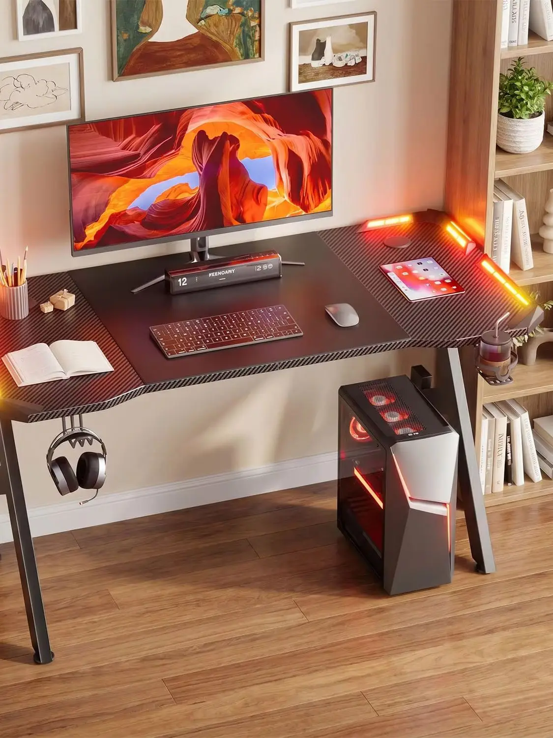 FRODROVIA RGB LED Gaming-Schreibtisch mit App-gesteuerter Beleuchtung, A-förmiger stabiler Metallrahmen, Gaming-Tisch mit Carbonfaser-Oberfläche, ergonomischer gebogener Computertisch mit