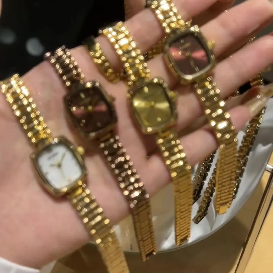 Модные простые женские часы, популярные кварцевые часы с ремнем из нержавеющей стали для женщин, платье со стразами часы женские нар