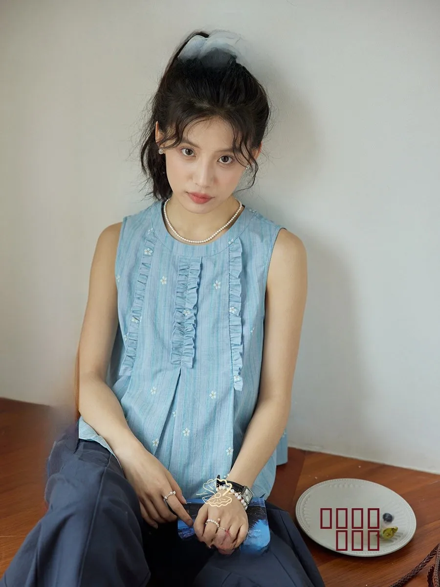 

Летняя хлопковая блузка Nov Et с вышивкой, круглым вырезом, фактурной тканью и кружевной отделкой, свободного кроя, для повседневной носки