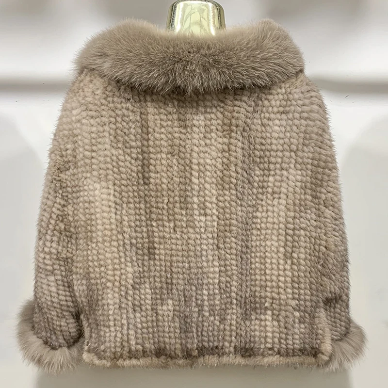 Рисунок 5 - Новое пончо из натурального норкового меха