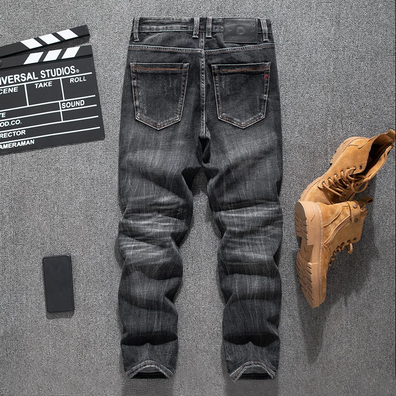 سراويل جينز عصرية للشارع الكوري للرجال بقصة ضيقة ومستقيمة ومزودة بنطال جينز ثقيل الوزن مغسول عالي الجودة